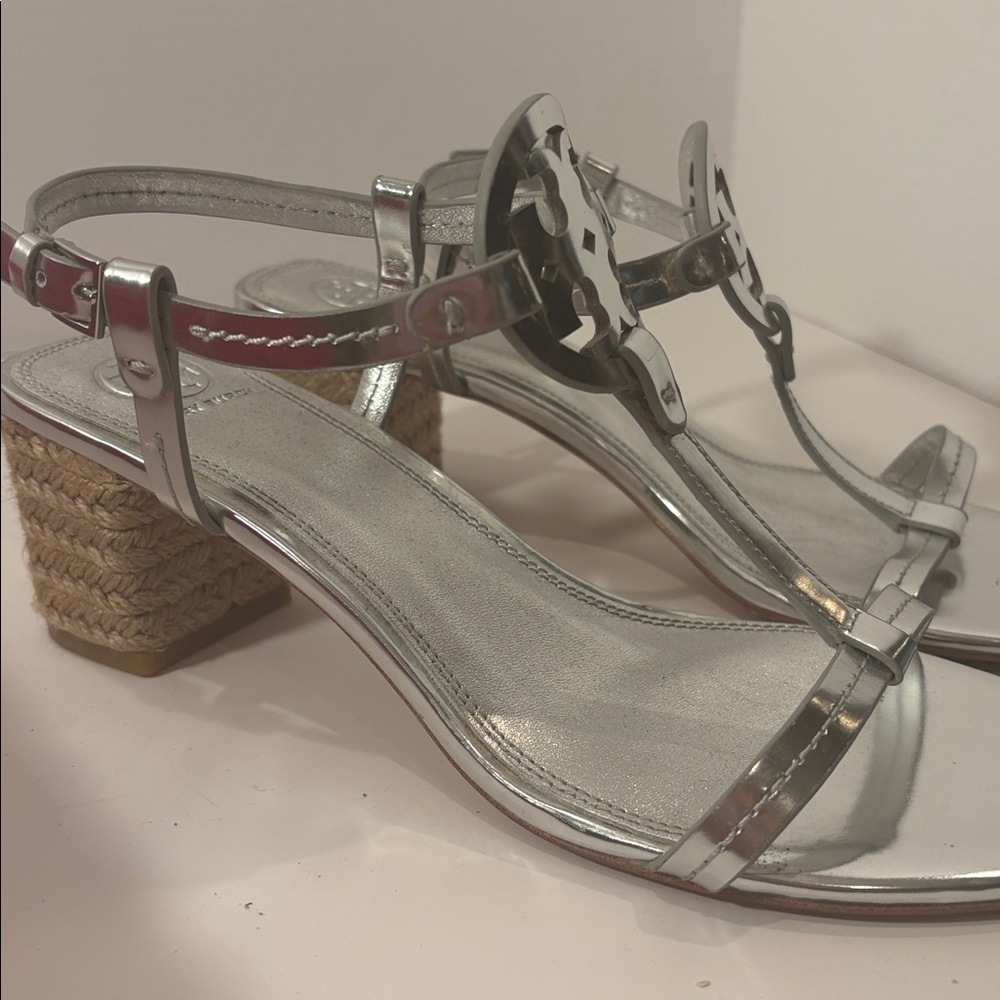 Tory Burch Metallic Silver Sandals 9 - Picture 4 of 9
